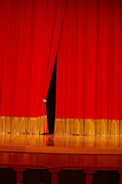 red curtain picture 5