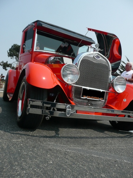 red old timer oldsmobile