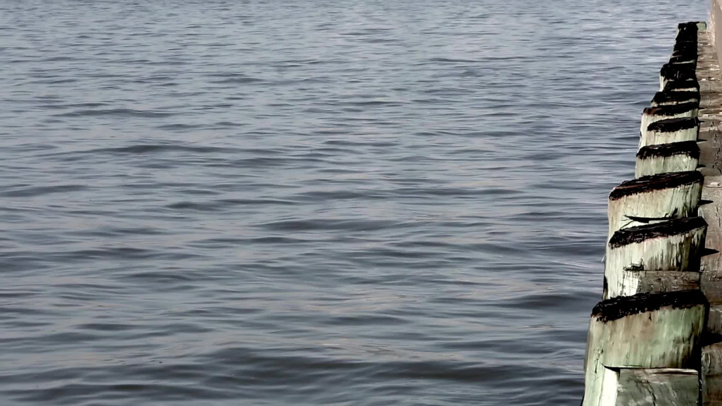 ripple water on dock
