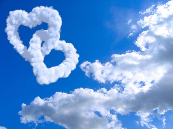 romantic heartshaped white clouds highdefinition picture 04