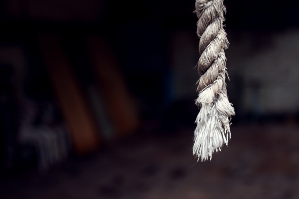 rope hanging