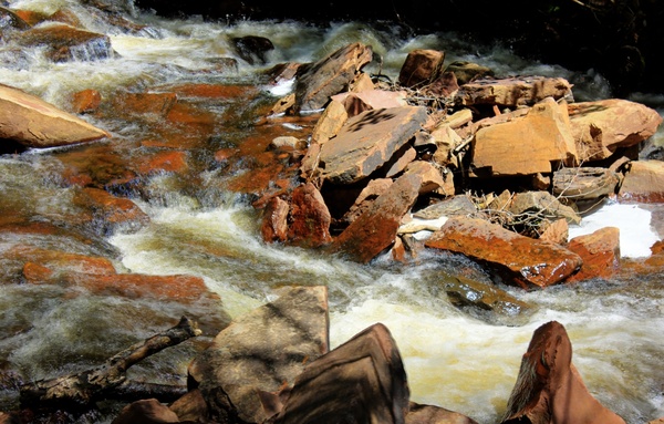rushing waters of joe creek at sleeping giant provincial park ontario canada 