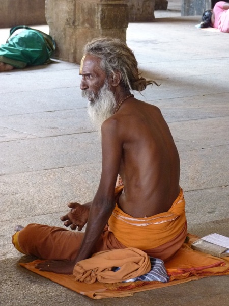 sadhu holy man hinduism