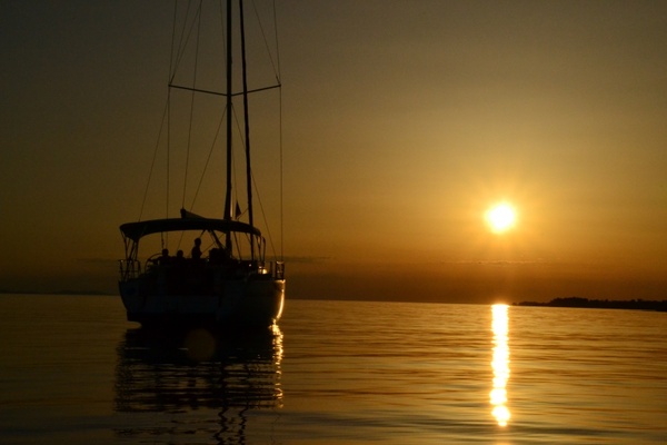 sail sunset yacht