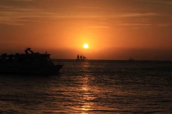 sailing under the fading sun at key west florida