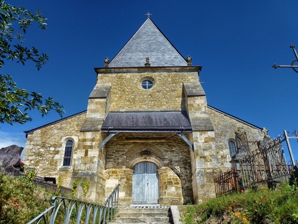 saint-loup-terrier france church