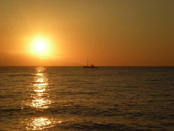 santorini sunrise greek island 