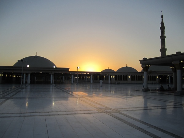 saudi arabia sunset mosque 