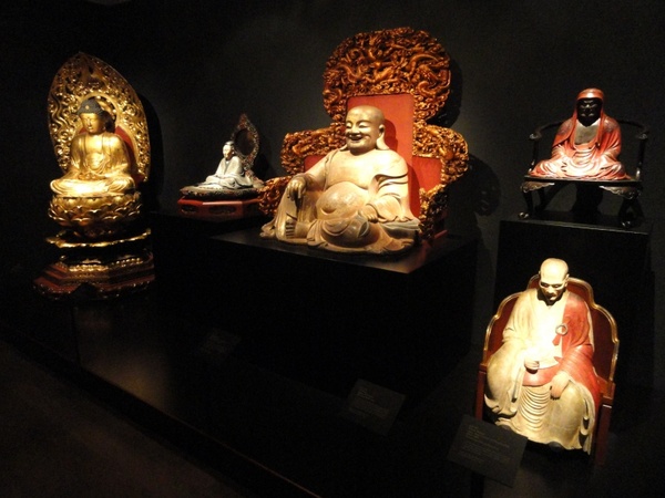 sculptures figures asian