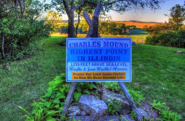 sign marking the top of illinois at charles mound illinois