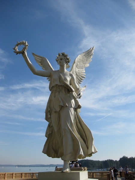 statue angel fig