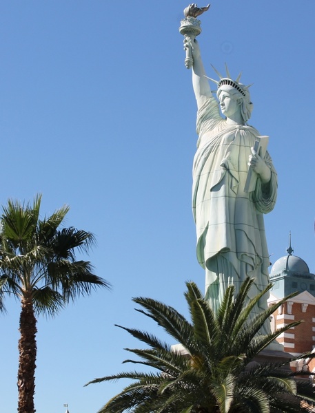 statue liberty landmarks