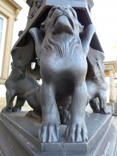 statue lion sphinx