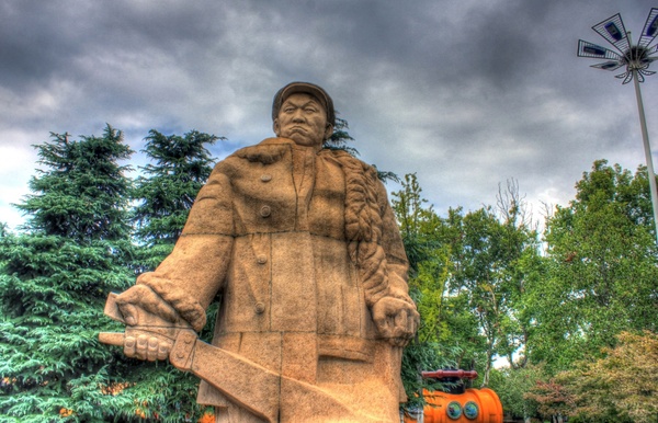 statue of hero in nanjing china