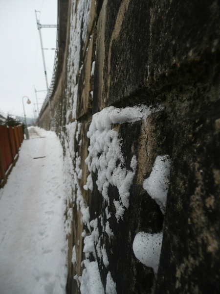 stone wall in the winter