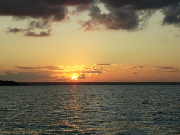 sunset on the broadwater sunset gold coast sunset