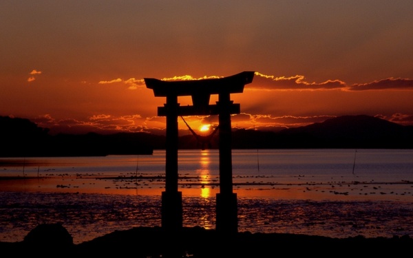 sunset shrine sea