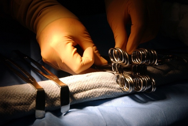 surgical instruments hands technician