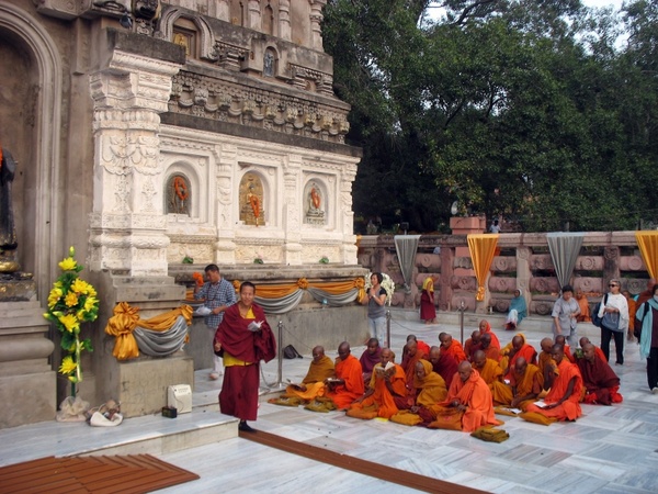 temple monks buddhist