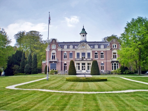 the netherlands palace mansion