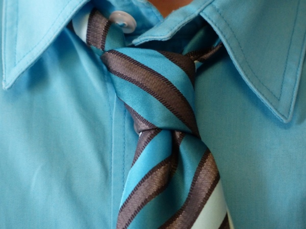 tie tie knot shirt