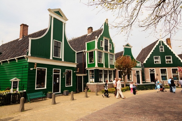 traditional holland architecture