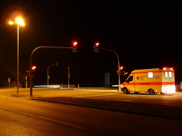 traffic lights red ambulance