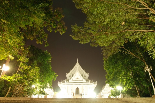 ubosata hall at night 