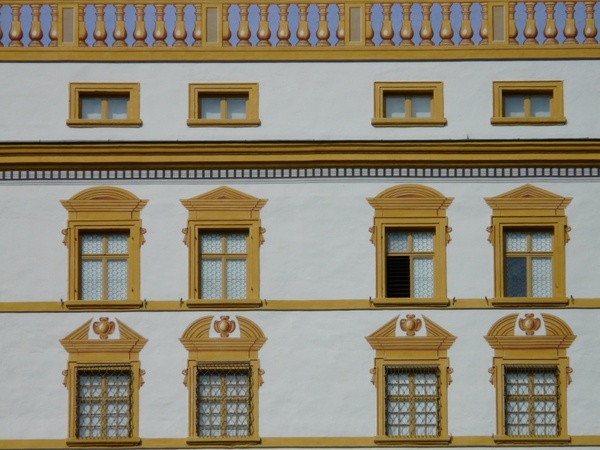 upper house museum facade window