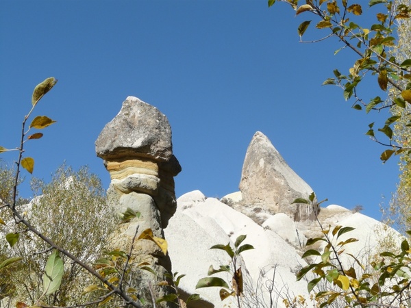 valley of roses cappadocia fairy towers