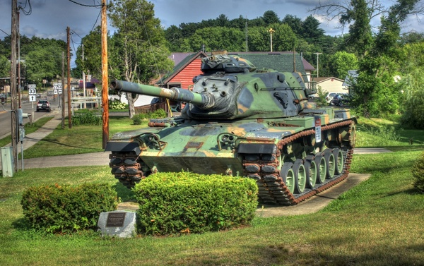 veterans memorial tank on the 400 trail in wisconsin