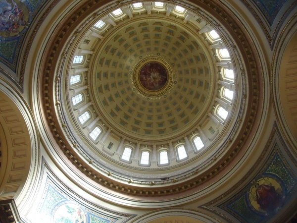 view straight up from floor of the capital in madison wisconsin