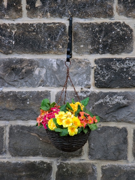 wall basket flowers