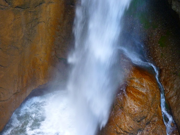 water waterfall spritzn