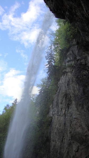 waterfall natural beauty water
