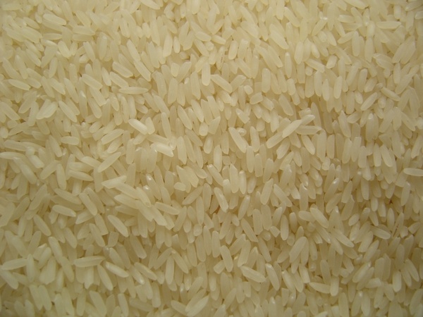 white rice grains