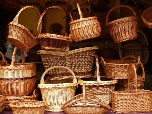 wicker baskets weave