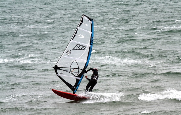 windsurfer sea hayling island 