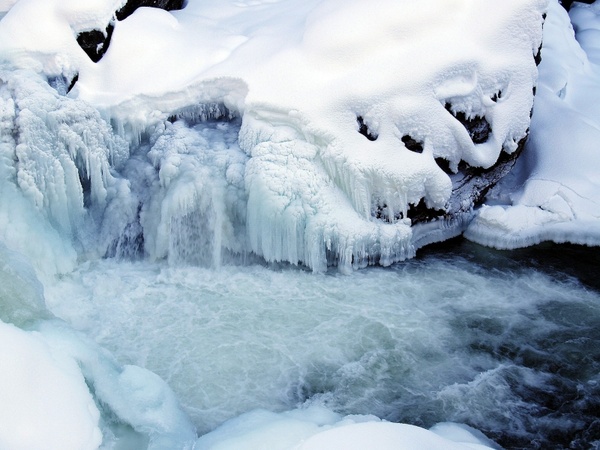 winter ice creek 