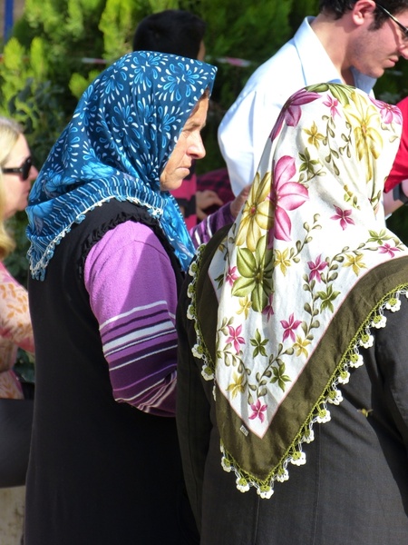 woman headscarf muslim