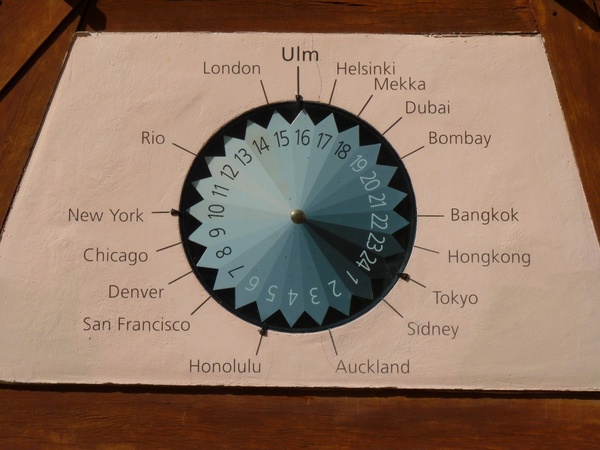 world clock clock ulm