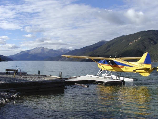 yukon territory float plane lake