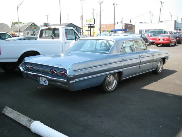1962 oldsmobile 98 holiday sports sedan