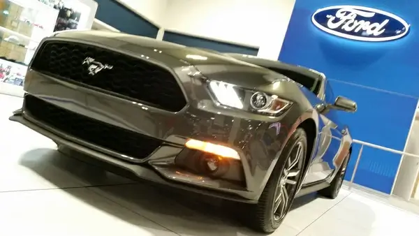 2015 ford mustang