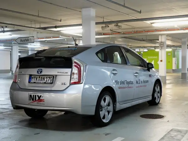 7df 3190335 toyota prius
