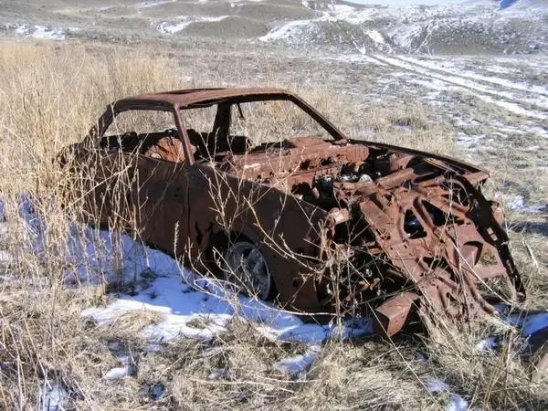 abandoned car