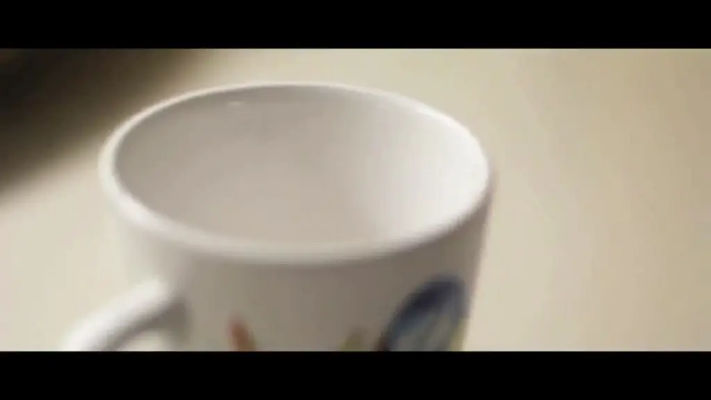 advertisement video of decorative porcelain cup