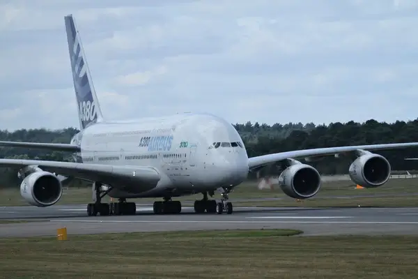 airbus a380 19