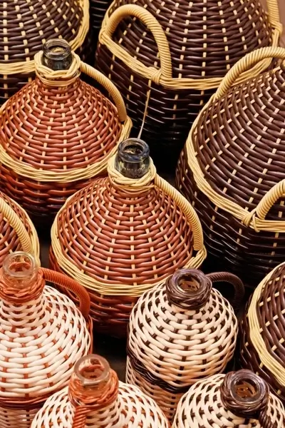 alcohol basket beverage