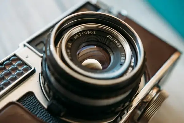 analog aperture art car classic commercial